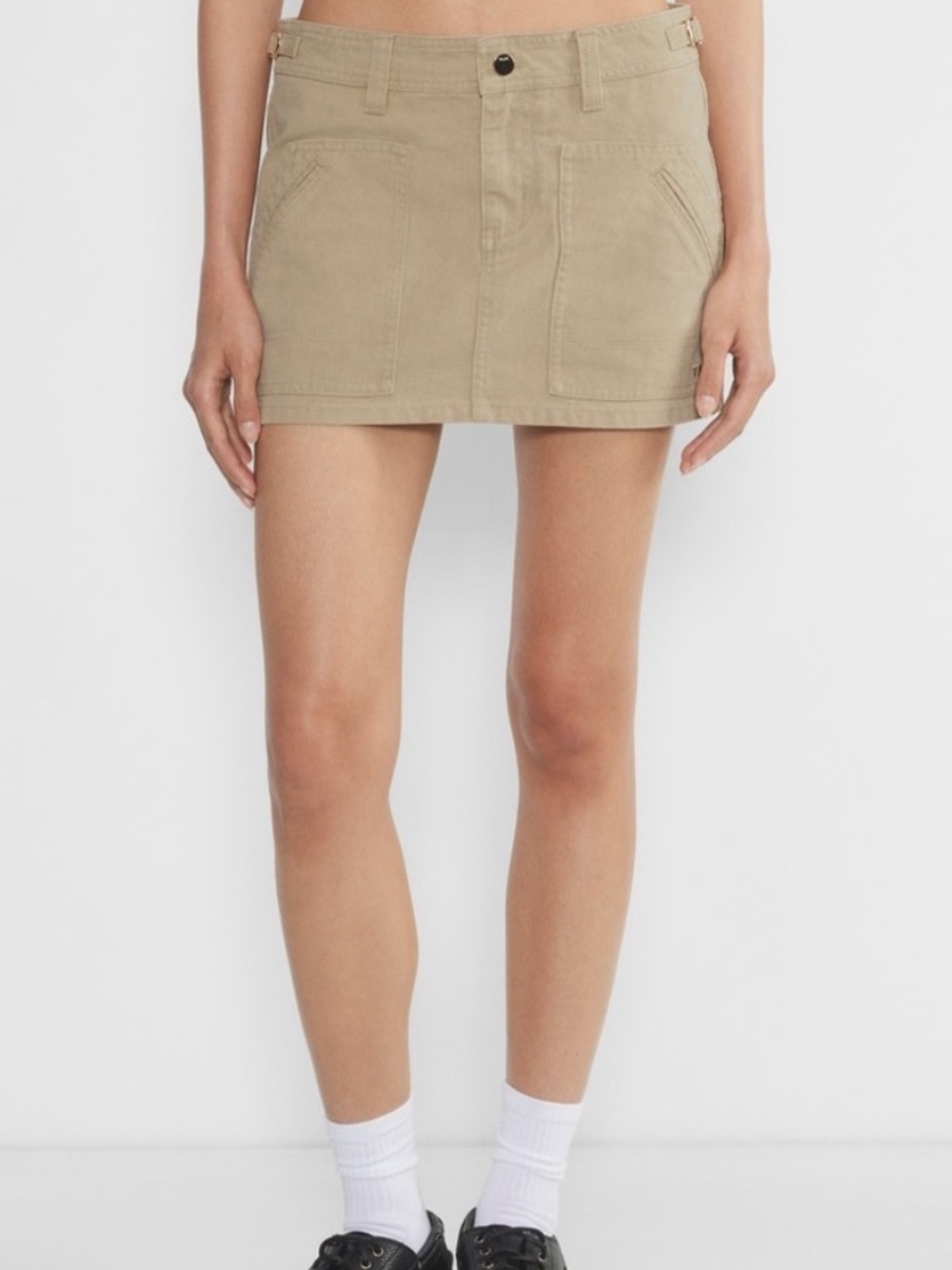 Aritzia cargo skirt